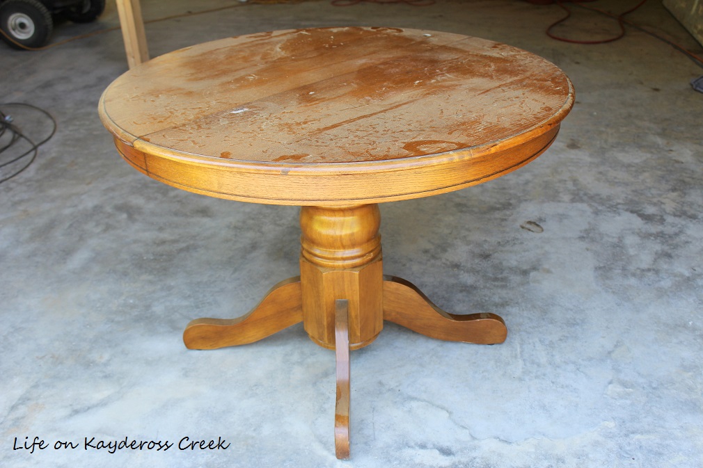 Diy Round Farmhouse Coffee Table Life, How To Make Round Farmhouse Table